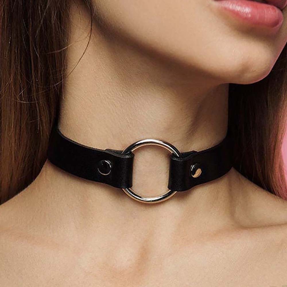 Gala's Choker Collar